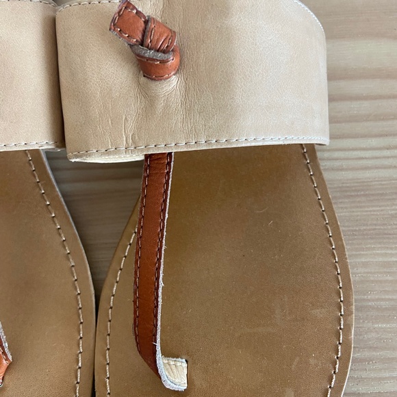 Because Music is My Heartbeat Leather Thong Sandals - Picture 2 of 5